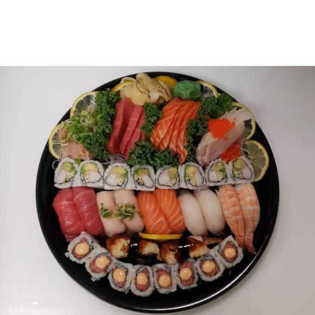 P4 Sushi & Sashimi Combo A.